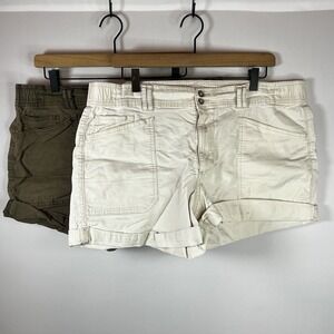 No Boundaries Shorts Lot of 2 Women Size 16 Cotton Utility‎ Midi Cuffed Hem